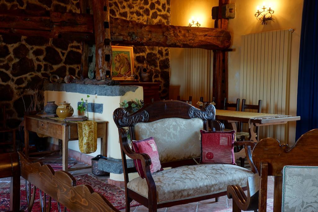 Bed And Breakfast Il Glicine Piedimonte Etneo Εξωτερικό φωτογραφία