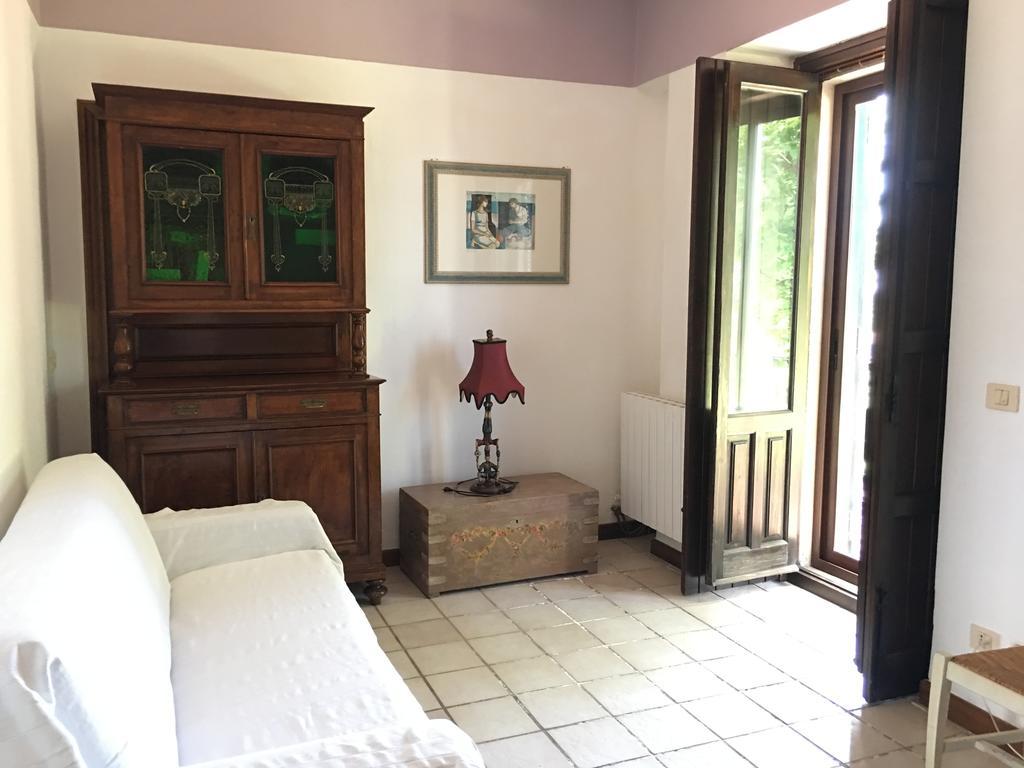 Bed And Breakfast Il Glicine Piedimonte Etneo Εξωτερικό φωτογραφία